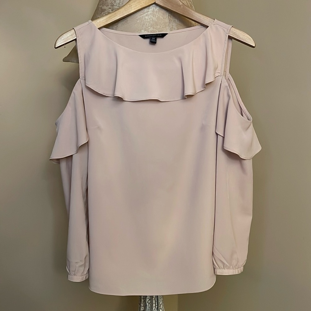 Banana Republic Cold Shoulder Ruffle Blouse Size Small